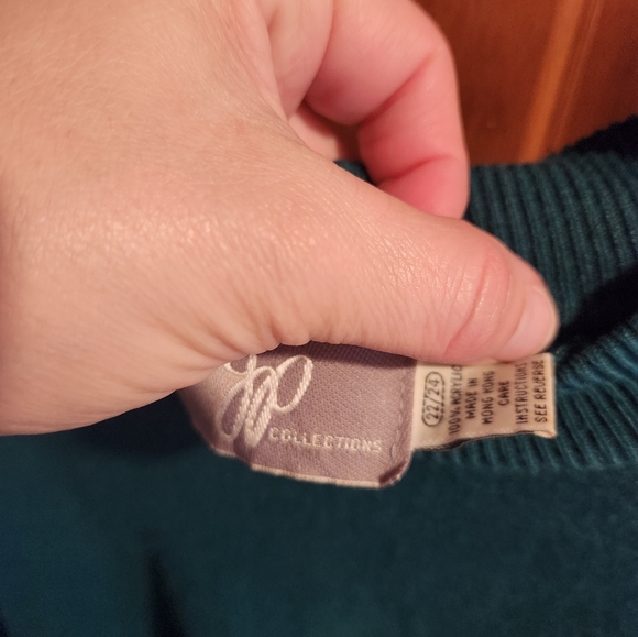 JP collection Emerald Green Sweater - Picture 3 of 4